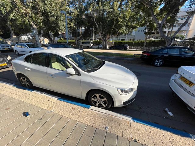 וולוו S60