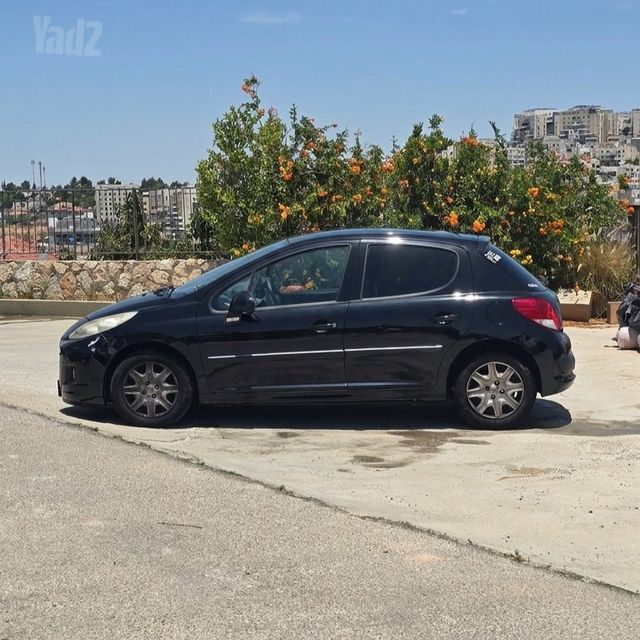 פיג'ו 207