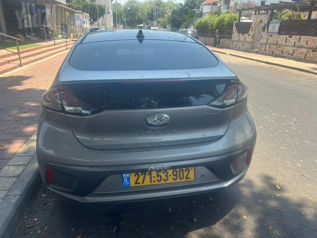 יונדאי איוניק