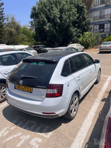 סקודה אוקטביה