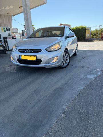 יונדאי אקסנט i25