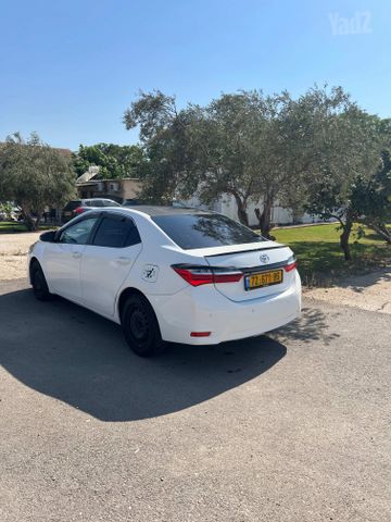 מודעת רכב טויוטה קורולה