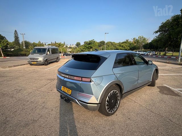 יונדאי איוניק 5