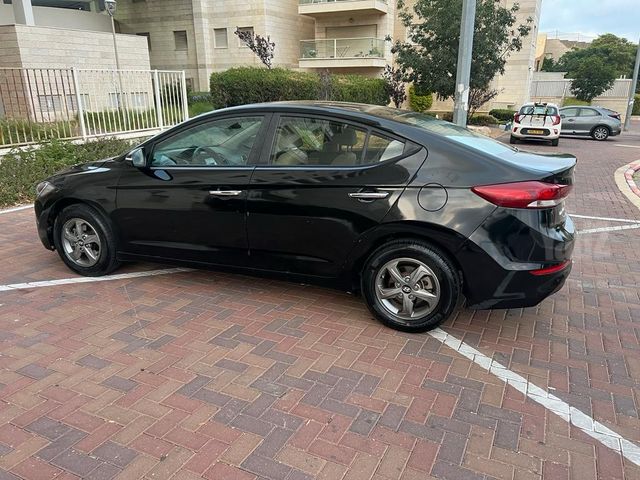 יונדאי אלנטרה