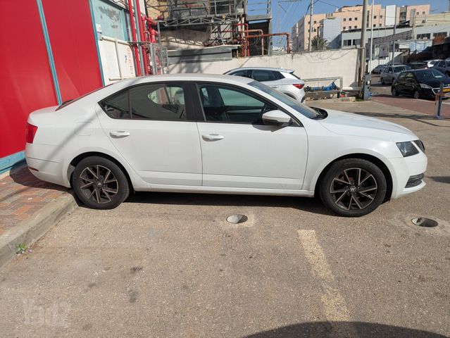 סקודה אוקטביה