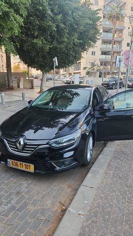 רנו מגאן