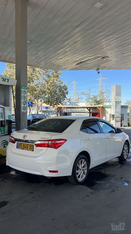 טויוטה קורולה
