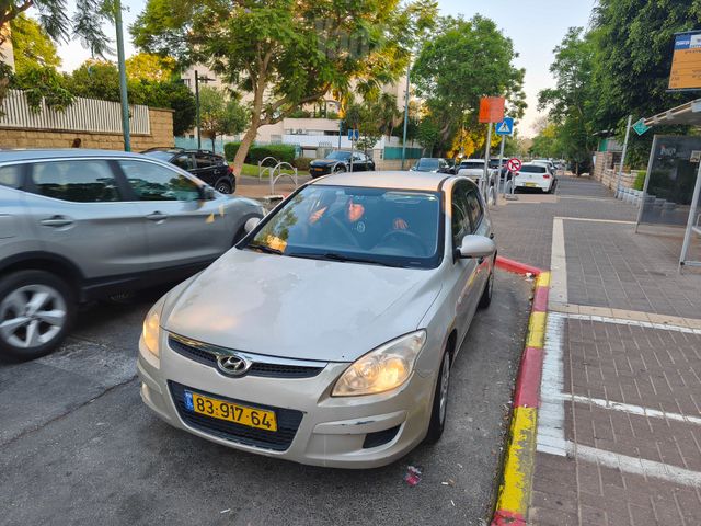 יונדאי i30