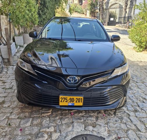 טויוטה קאמרי