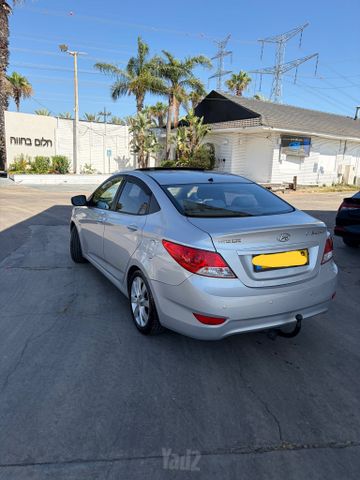 יונדאי אקסנט i25