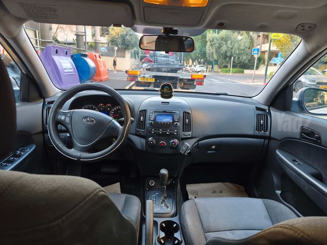 יונדאי i30
