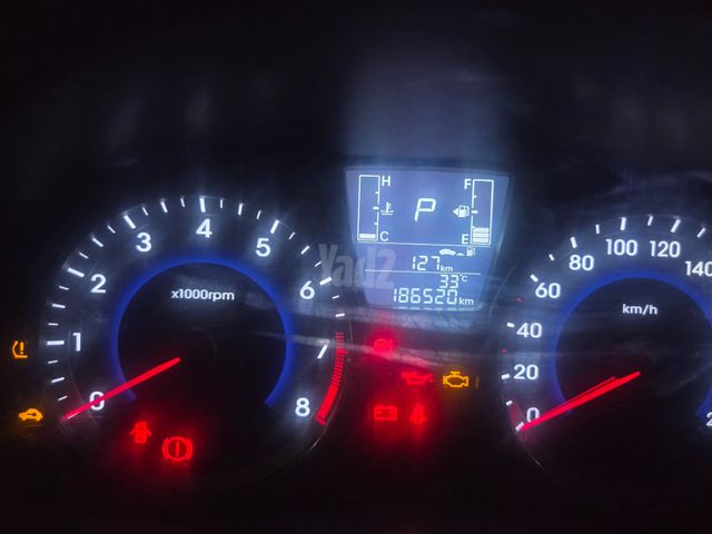יונדאי אקסנט i25