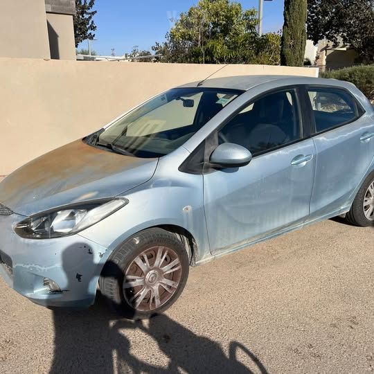 מודעת רכב מאזדה 2