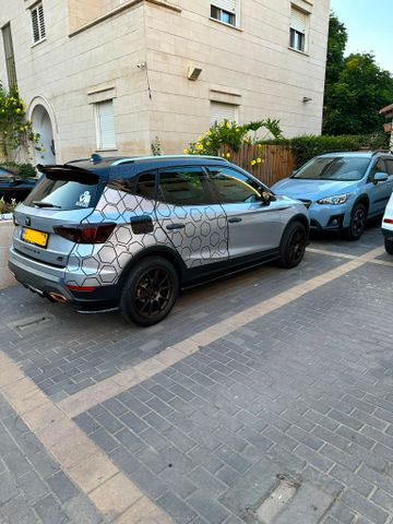 מודעת רכב סיאט ארונה