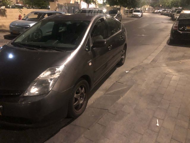 מודעת רכב טויוטה פריוס