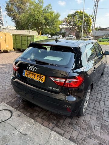 אאודי A1