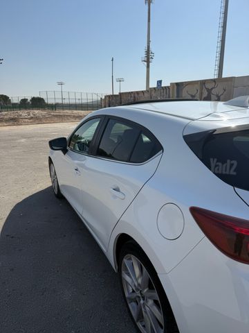 מאזדה 3