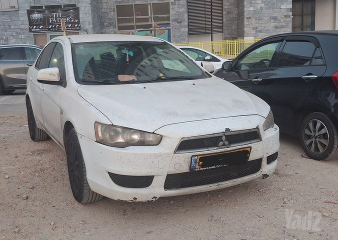 מודעת רכב מיצובישי לנסר