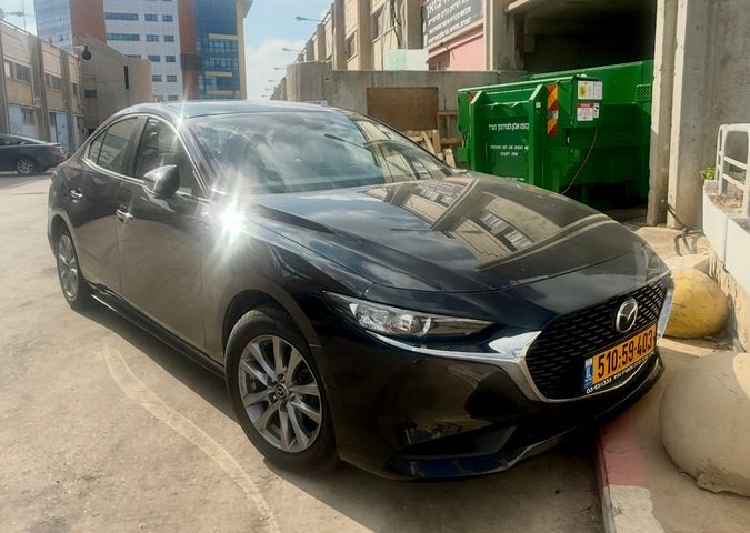 מאזדה 3