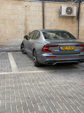 וולוו S60