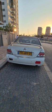 מיצובישי לנסר