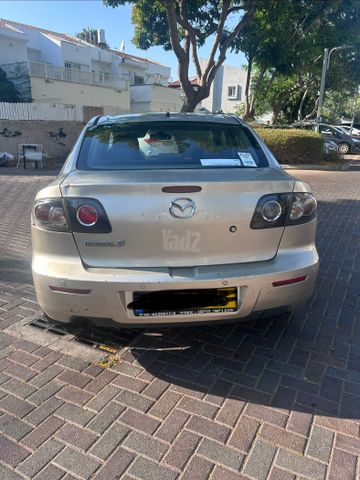 מאזדה 3