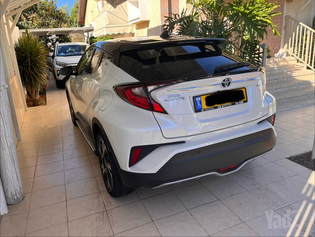 טויוטה C-HR