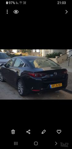 מודעת רכב מאזדה 3