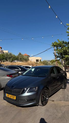 סקודה אוקטביה