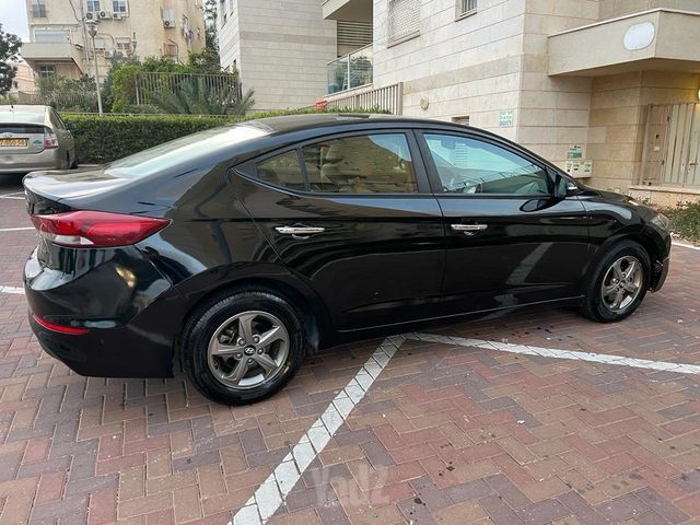 יונדאי אלנטרה