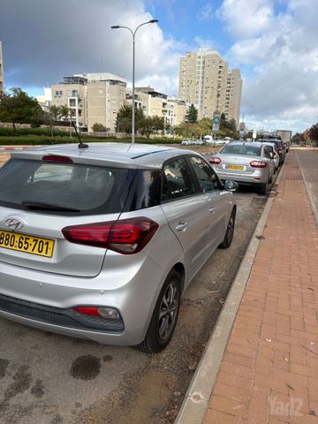 יונדאי i20