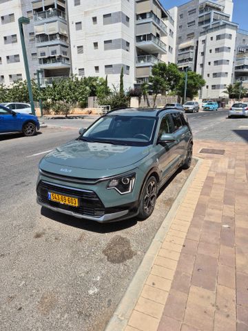 קיה נירו