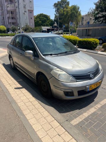 ניסאן טידה