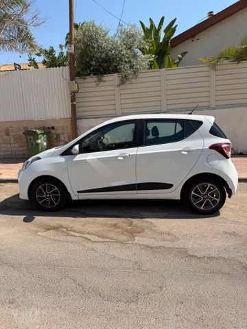 יונדאי i10