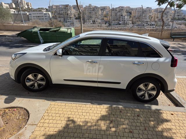 קיה נירו