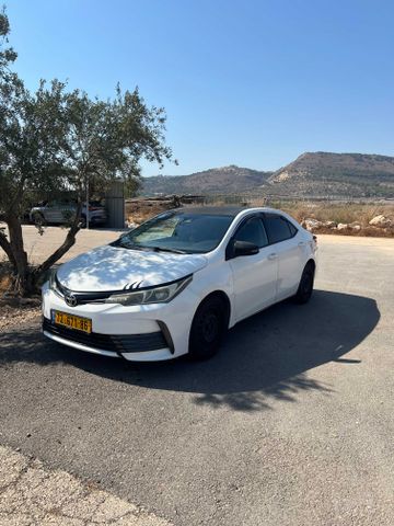 טויוטה קורולה