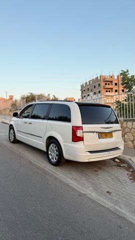 קרייזלר גראנד וויאג'ר