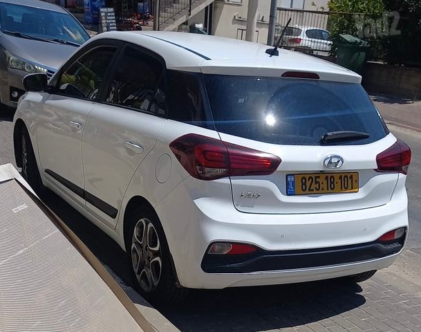 מודעת רכב יונדאי i20