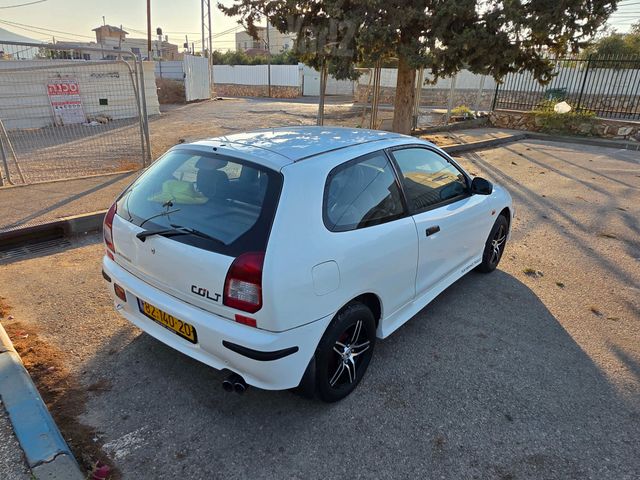 קולט GLX אוט׳ 1.6 (90 כ״ס)