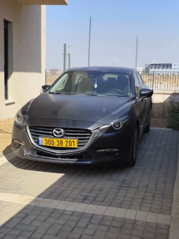 מאזדה 3