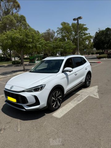 אם ג'י ZS