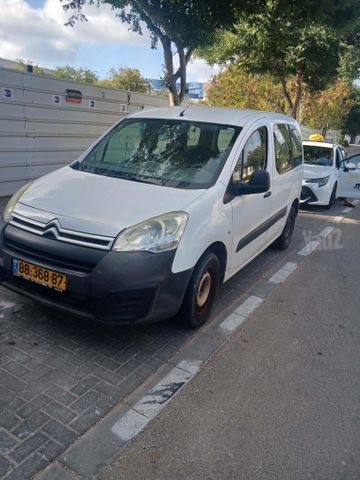 מודעת רכב סיטרואן ברלינגו