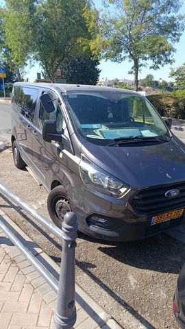 פורד טרנזיט קוסטום