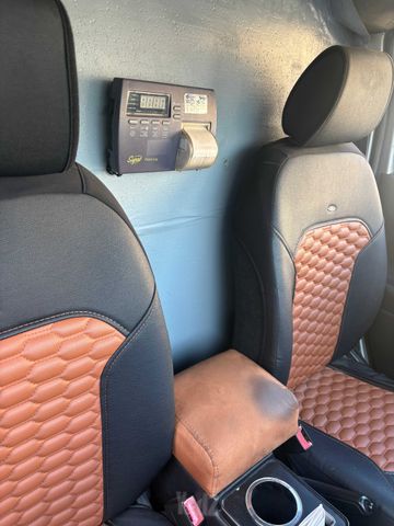 ניסאן NV200
