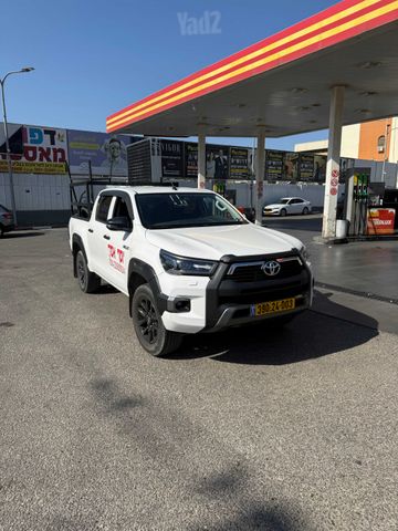 טויוטה היילקס