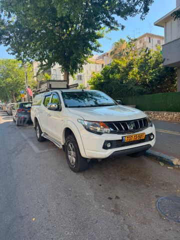 מיצובישי טרייטון / L200