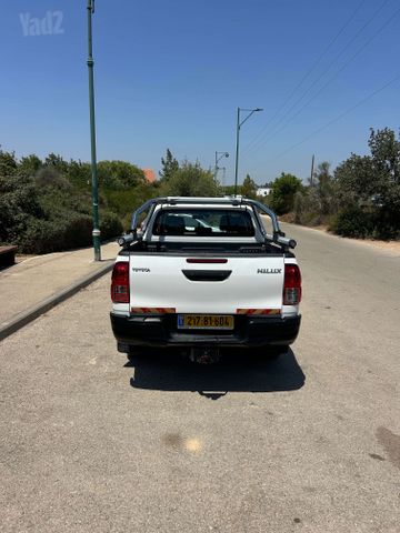 טויוטה היילקס