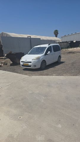 מודעת רכב פיג'ו פרטנר