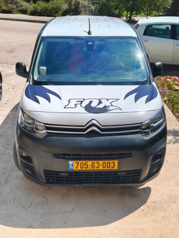מודעת רכב סיטרואן ברלינגו