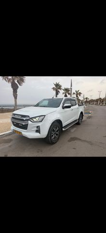 מודעת רכב איסוזו די-מקס